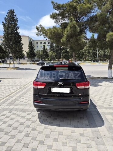 Kia Sorento-4