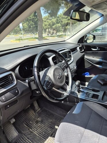 Kia Sorento-8
