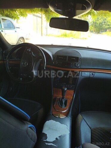 Mercedes E 220-3