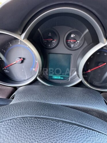 Chevrolet Cruze-9