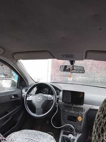 Opel Astra-11