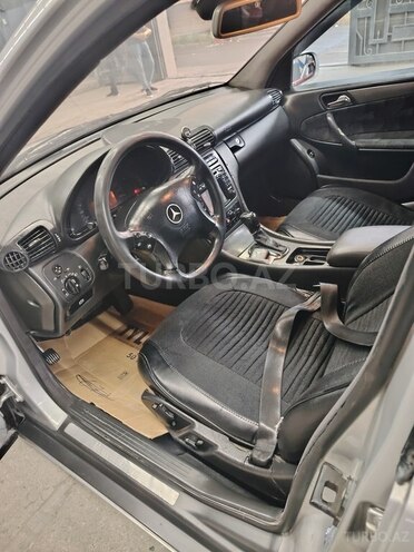 Mercedes C 200-10