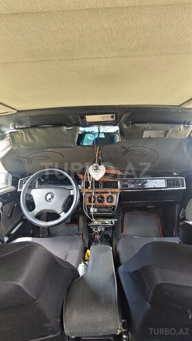 Mercedes 190-3