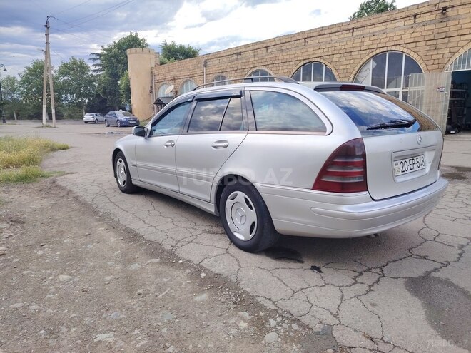Mercedes C 200-2
