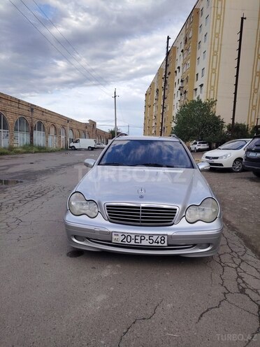 Mercedes C 200-1