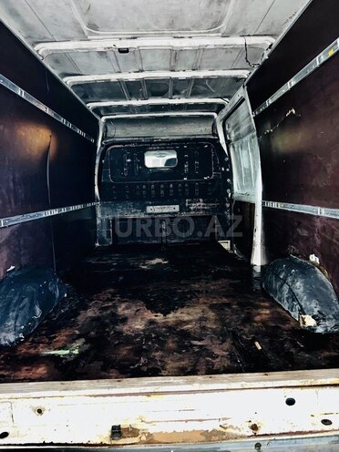 Ford Transit-13