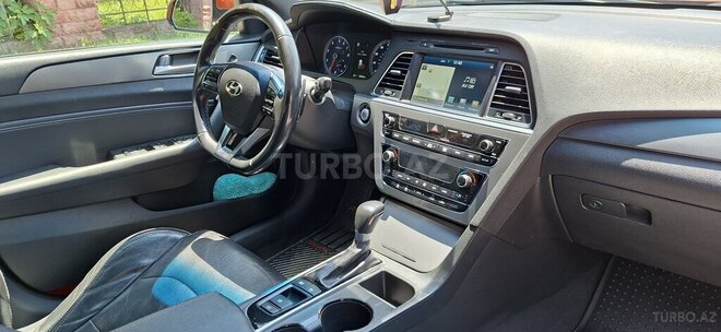 Hyundai Sonata-8