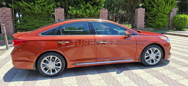 Hyundai Sonata-6