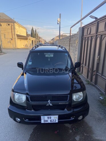 Mitsubishi Pajero io-7
