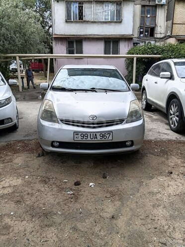 Toyota Prius-1