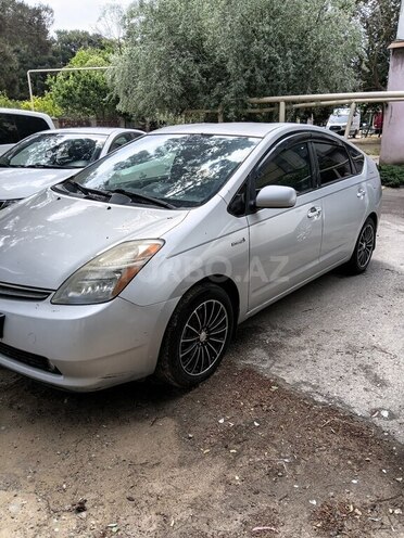 Toyota Prius-3