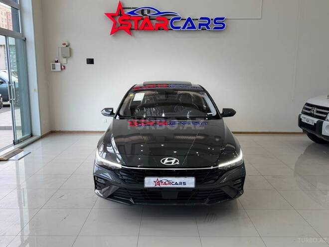 Hyundai Elantra-4
