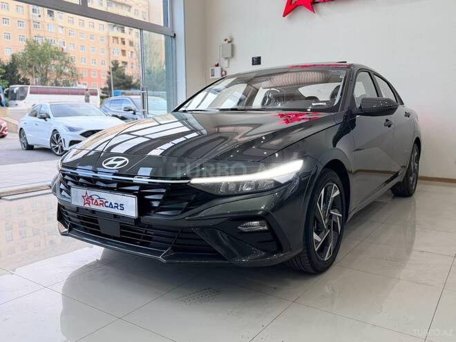 Hyundai Elantra-8