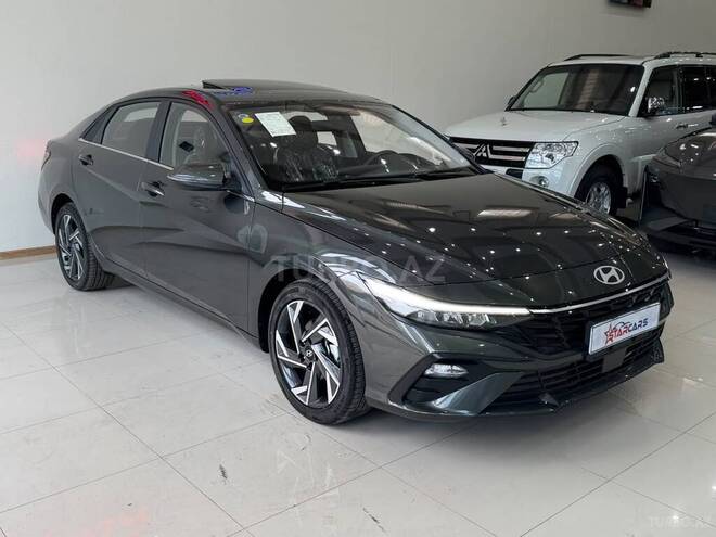 Hyundai Elantra-6