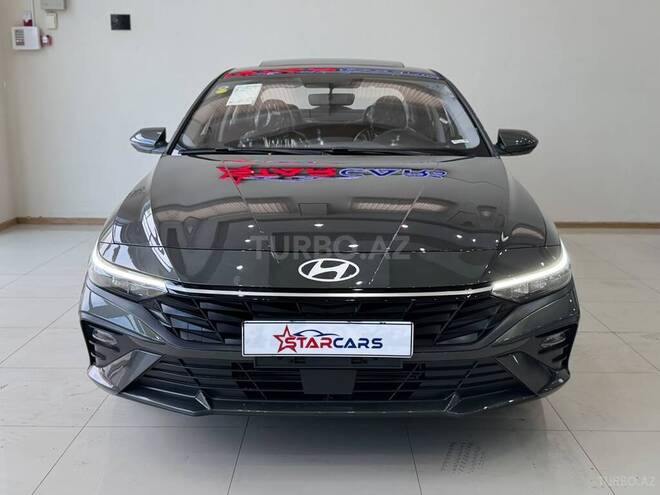Hyundai Elantra-10