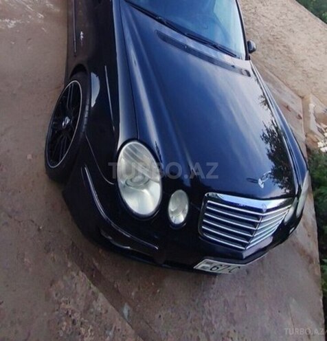 Mercedes E 350-1