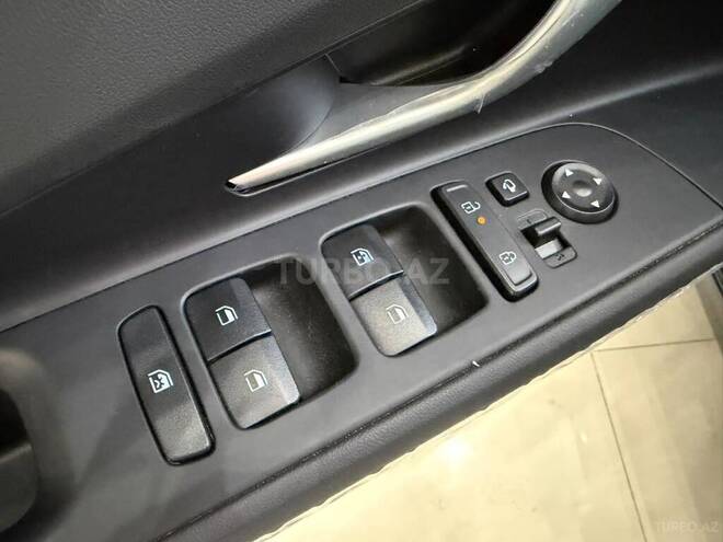 Hyundai Elantra-26