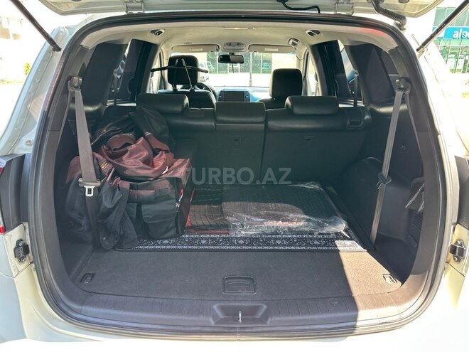 Hyundai Santa Fe-14