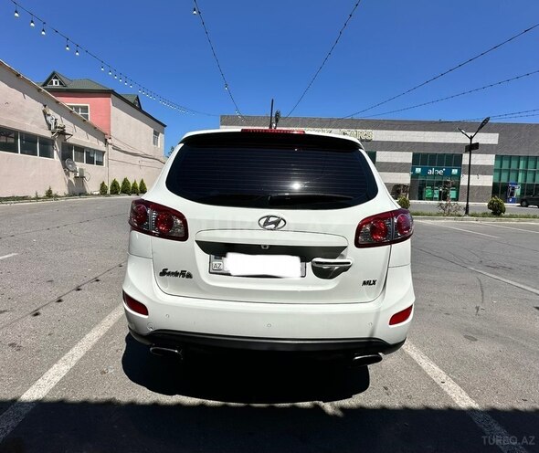 Hyundai Santa Fe-8