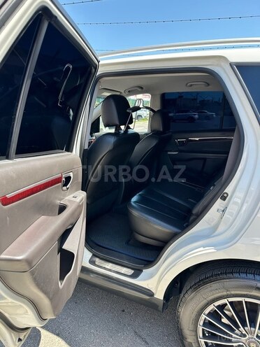 Hyundai Santa Fe-11
