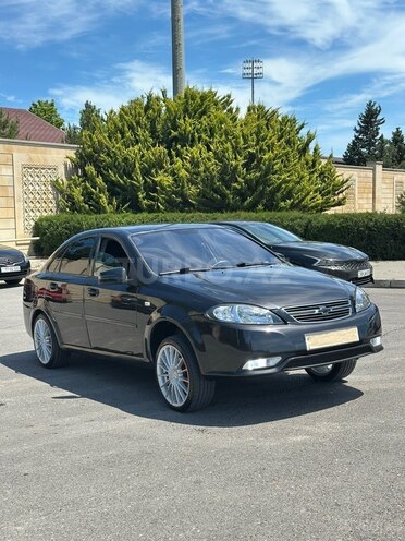 Daewoo Gentra-1