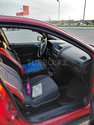 Opel Astra-2