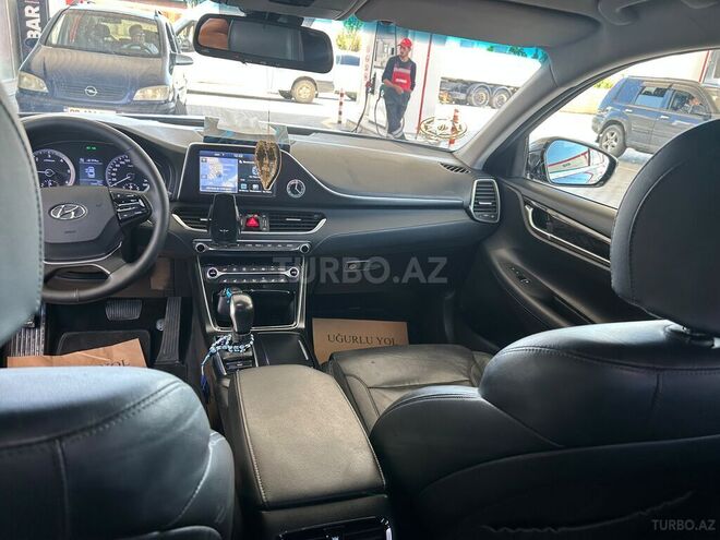 Hyundai Grandeur-3