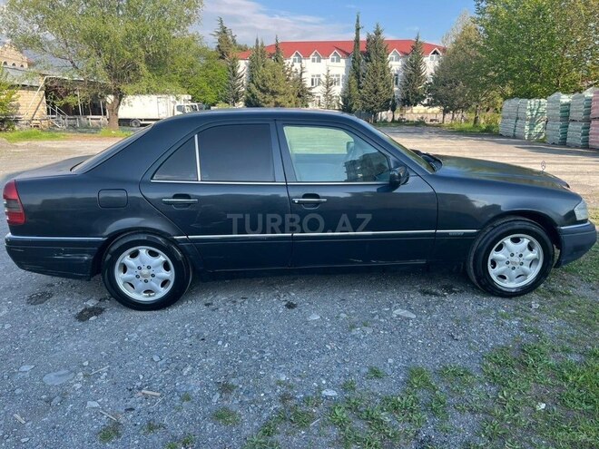 Mercedes C 180-8