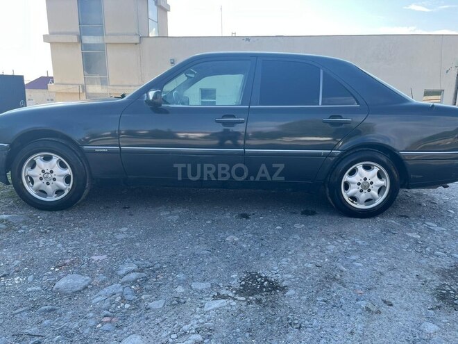 Mercedes C 180-4
