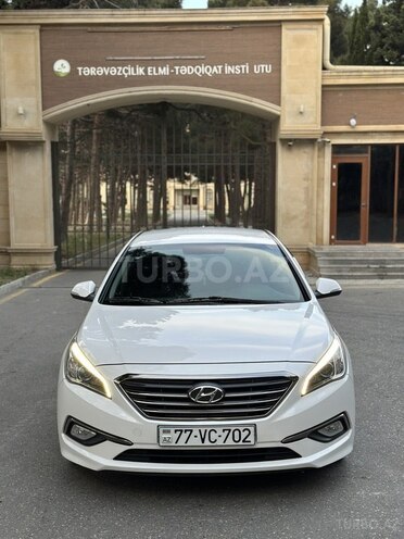 Hyundai Sonata-2