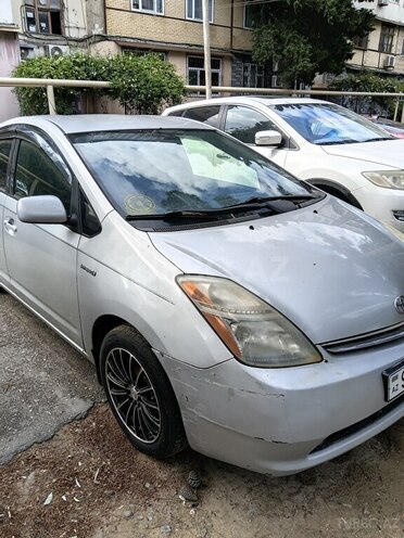 Toyota Prius-19