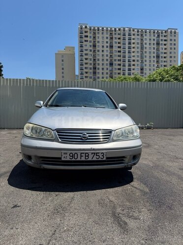 Nissan Sunny-1