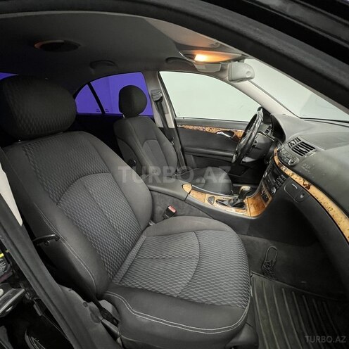 Mercedes E 220-8