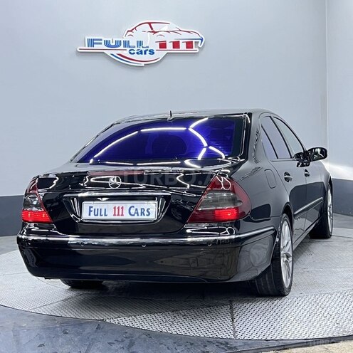 Mercedes E 220-7