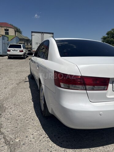 Hyundai Sonata-5