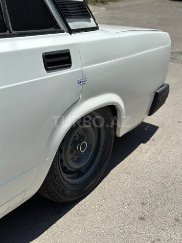LADA (VAZ) 2107-5
