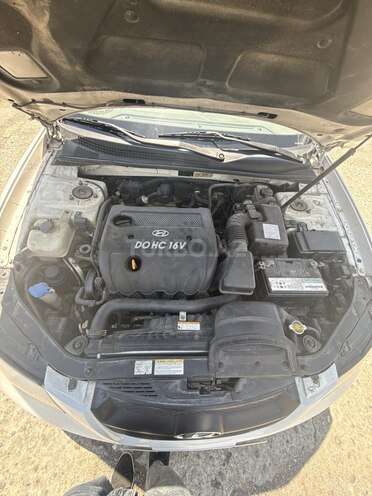 Hyundai Sonata-9