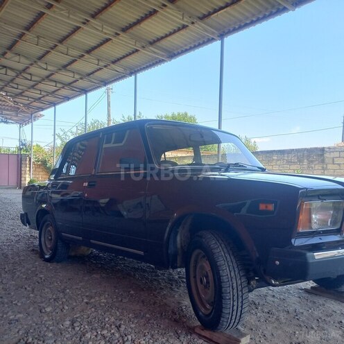 LADA (VAZ) 2107-2