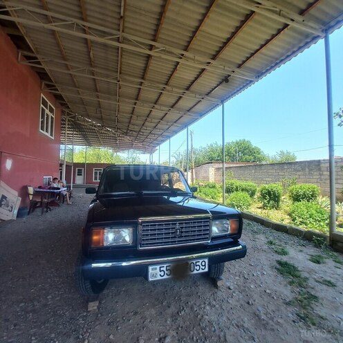 LADA (VAZ) 2107-1