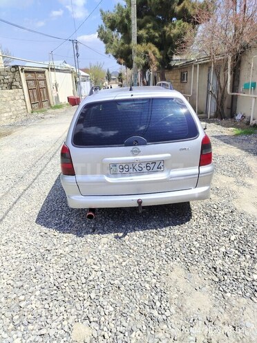 Opel Vectra-2