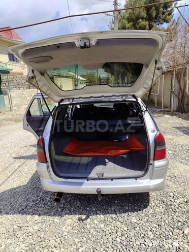 Opel Vectra-8