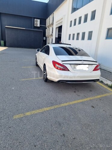 Mercedes CLS 350-3