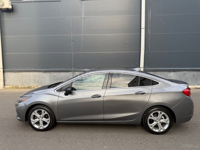 Chevrolet Cruze-19