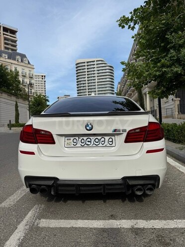 BMW 528-2