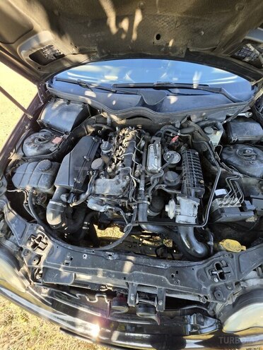 Mercedes C 200-7