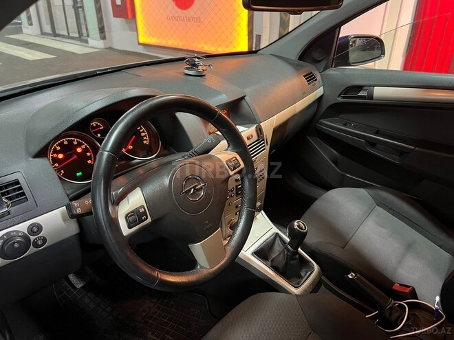 Opel Astra-10