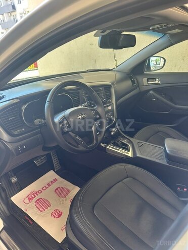 Kia Optima-12