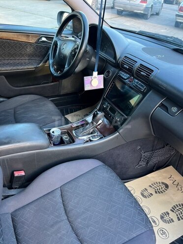 Mercedes C 240-7