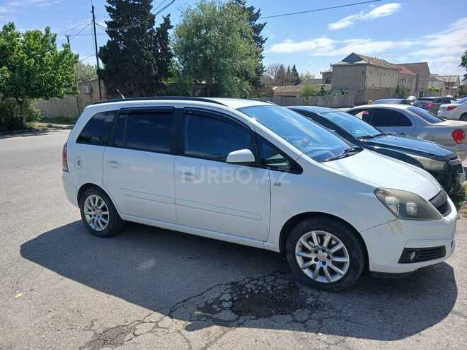 Opel Zafira-6