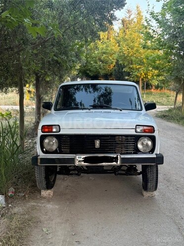 LADA (VAZ) Niva-8